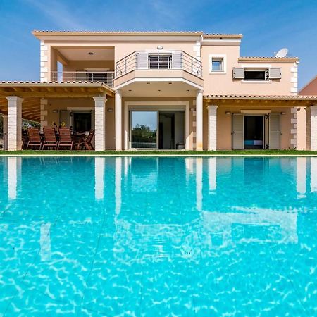 Villa Johnnie Pouládes Esterno foto